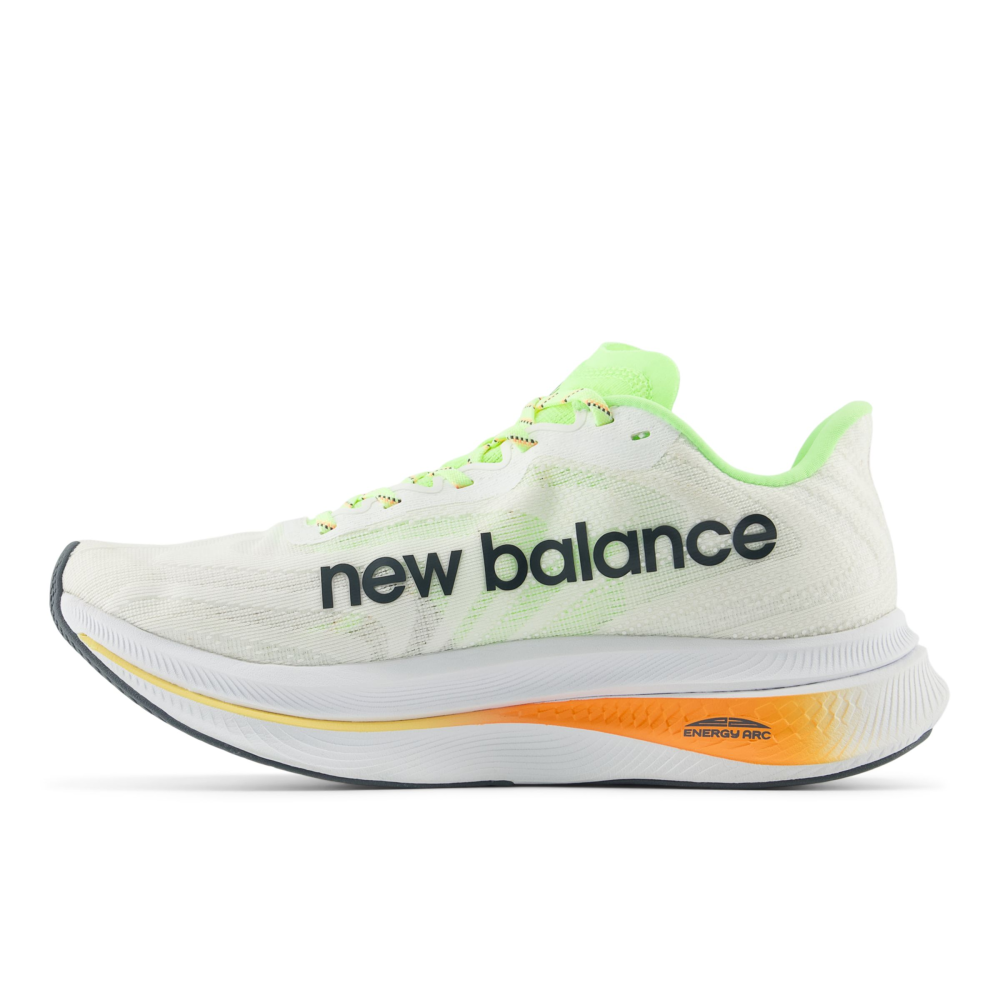 New Balance FuelCell SuperComp Trainer v2 MRCXCA3 / weiss