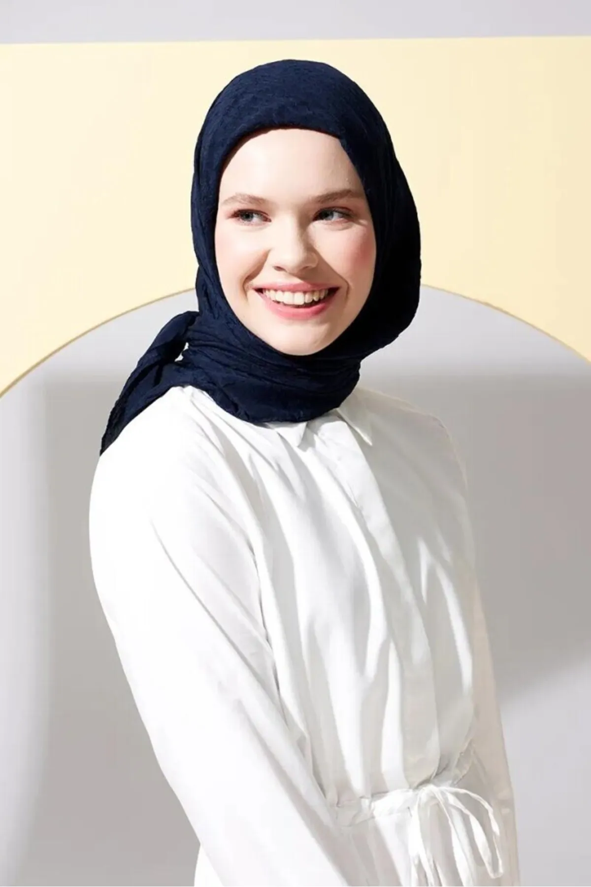 SOYTEMİZ  Hijab Damen-Schal aus Bio-Bambus, Marineblau