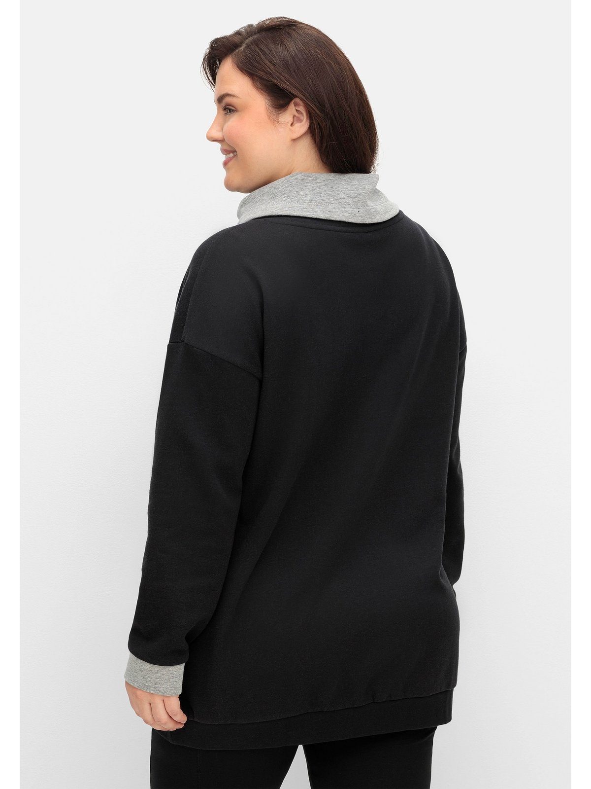 Sheego Sweatshirt Große Größen mit weitem Kragen und Kontrastdetails