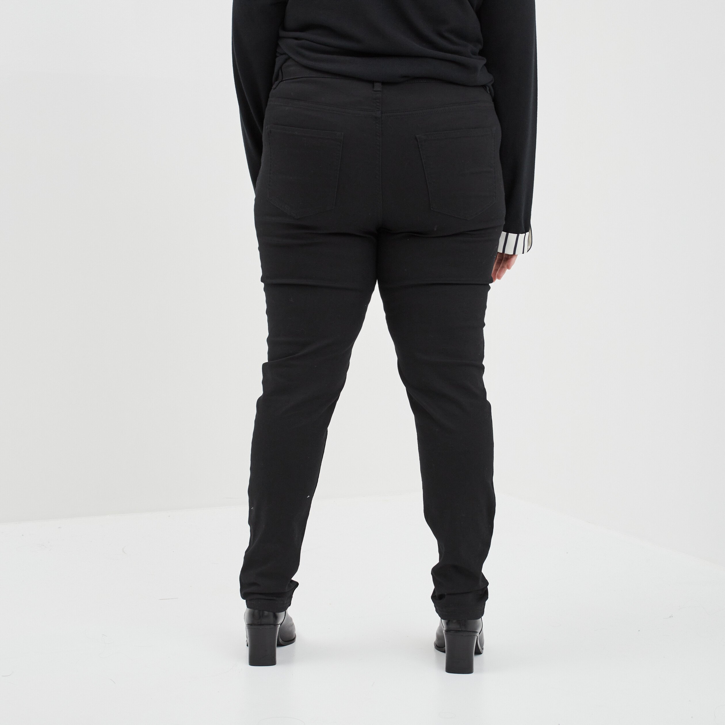 Pantalon slim noir femme grande taille | La Halle