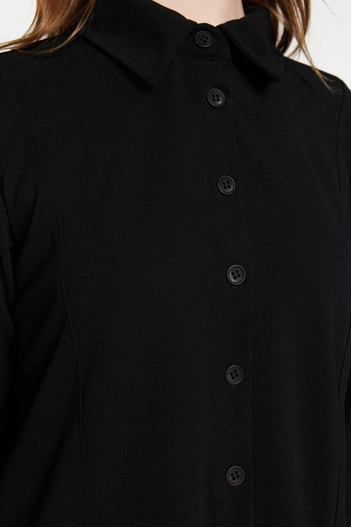 Trendyol Modest  Schwarzes Hemd-Hosen-Set aus gewebtem Krepp TCTSS23US00060