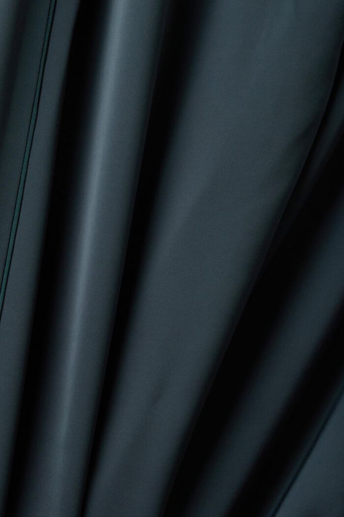 Satinhose mit weitem Bein
