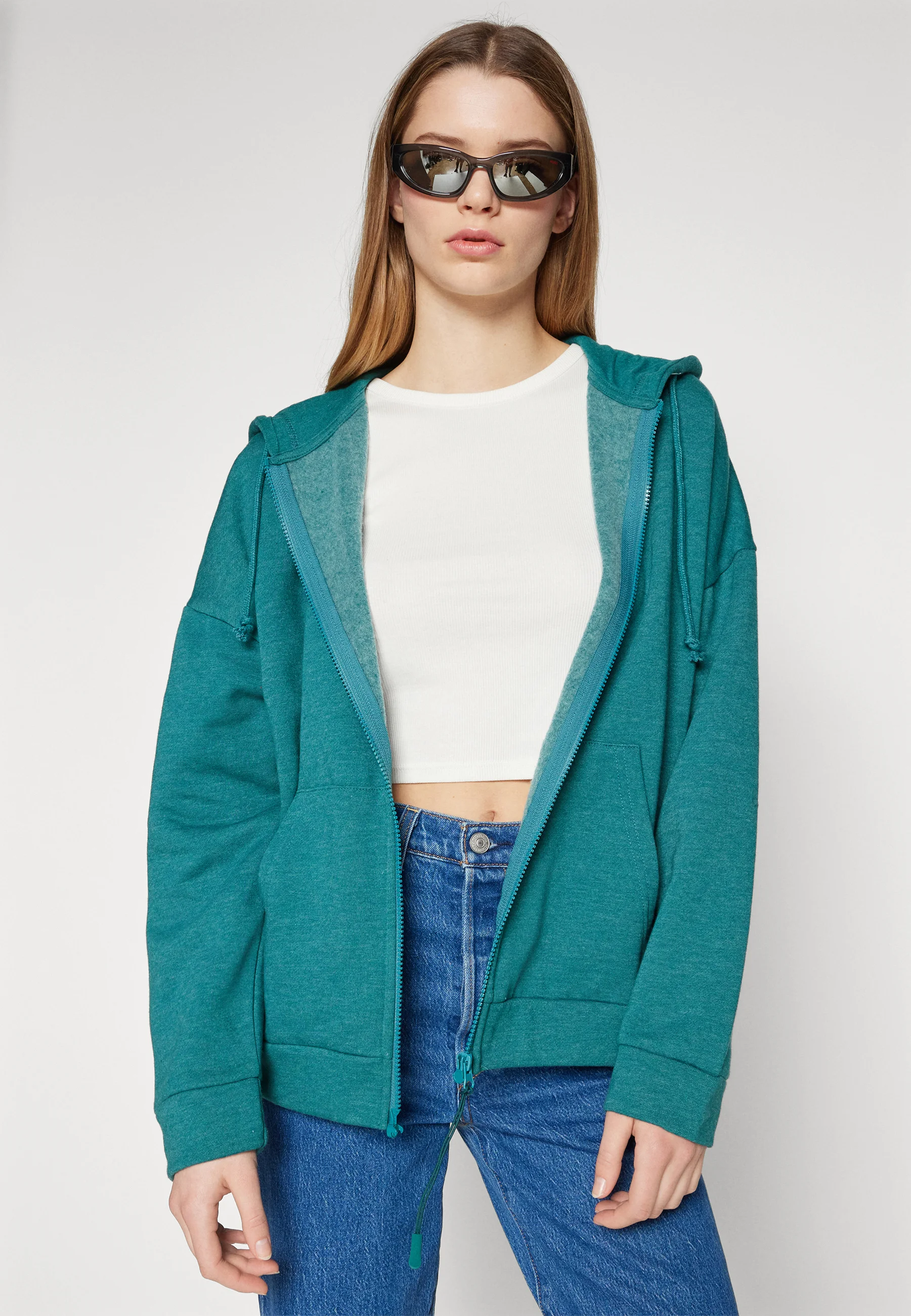 Even&Odd CHAQUETA BÁSICA OVERTamañoD CON CAPUCHA Y CREMALLERA ADAPTABLE - Sudadera con cremallera
