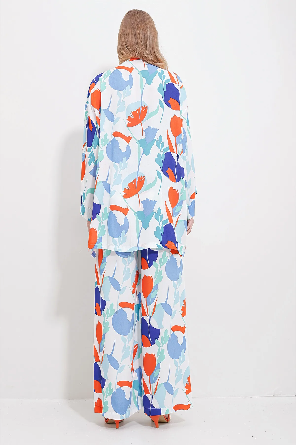 Trend Alaçatı Stili  Ecru-orangefarbenes Set aus Kimonojacke und Palazzo-Hose für Damen ALC-X11594