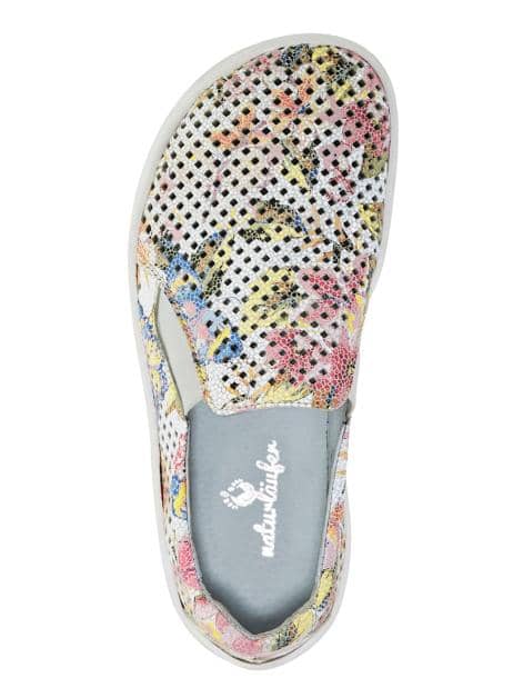 Slipper mit sommerlicher Lochung