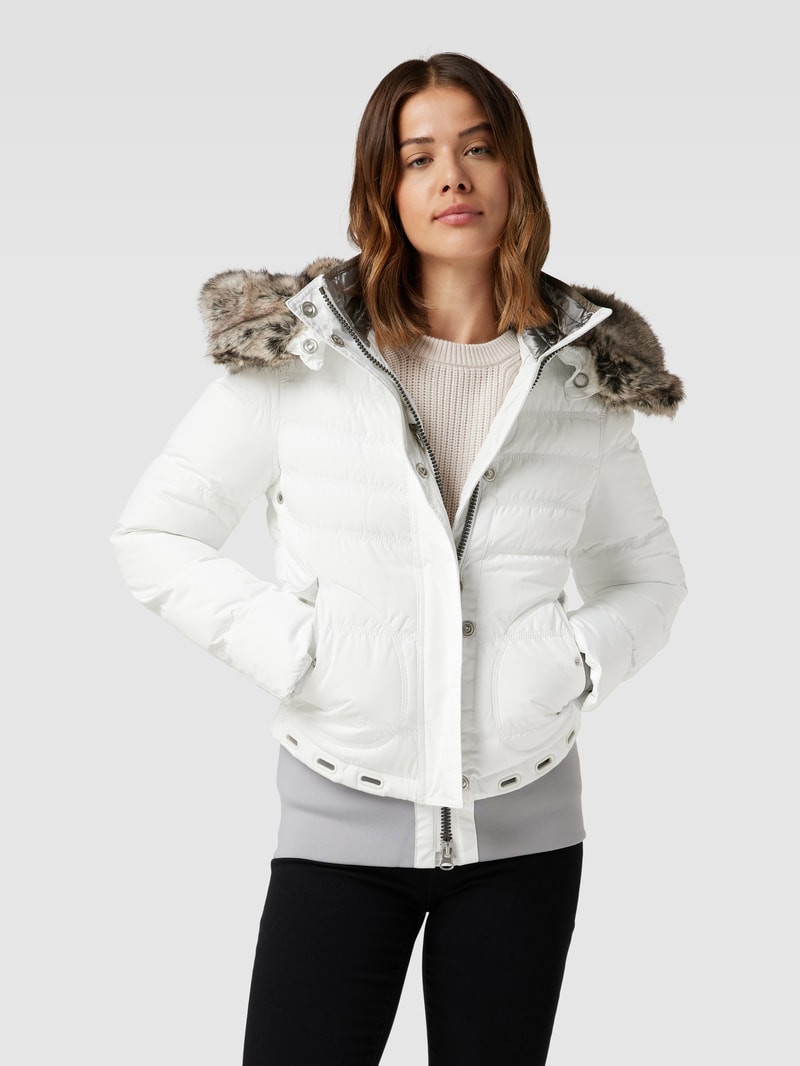 Funktionsjacke mit Label-Applikation Modell 'Queens' in weiß