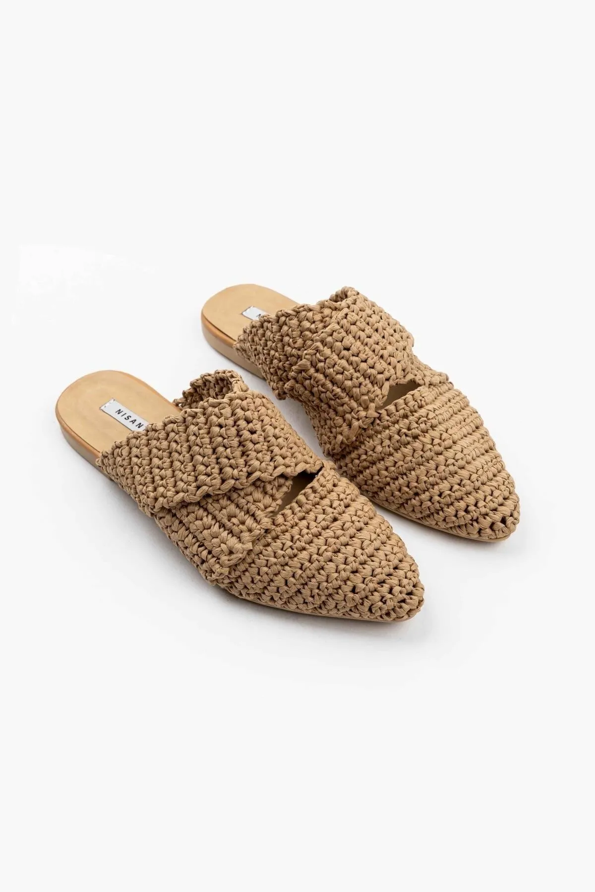 NİŞANTAŞI SHOES  Hellbraune, gestrickte Damenhausschuhe mit Kreuzband-Detail
