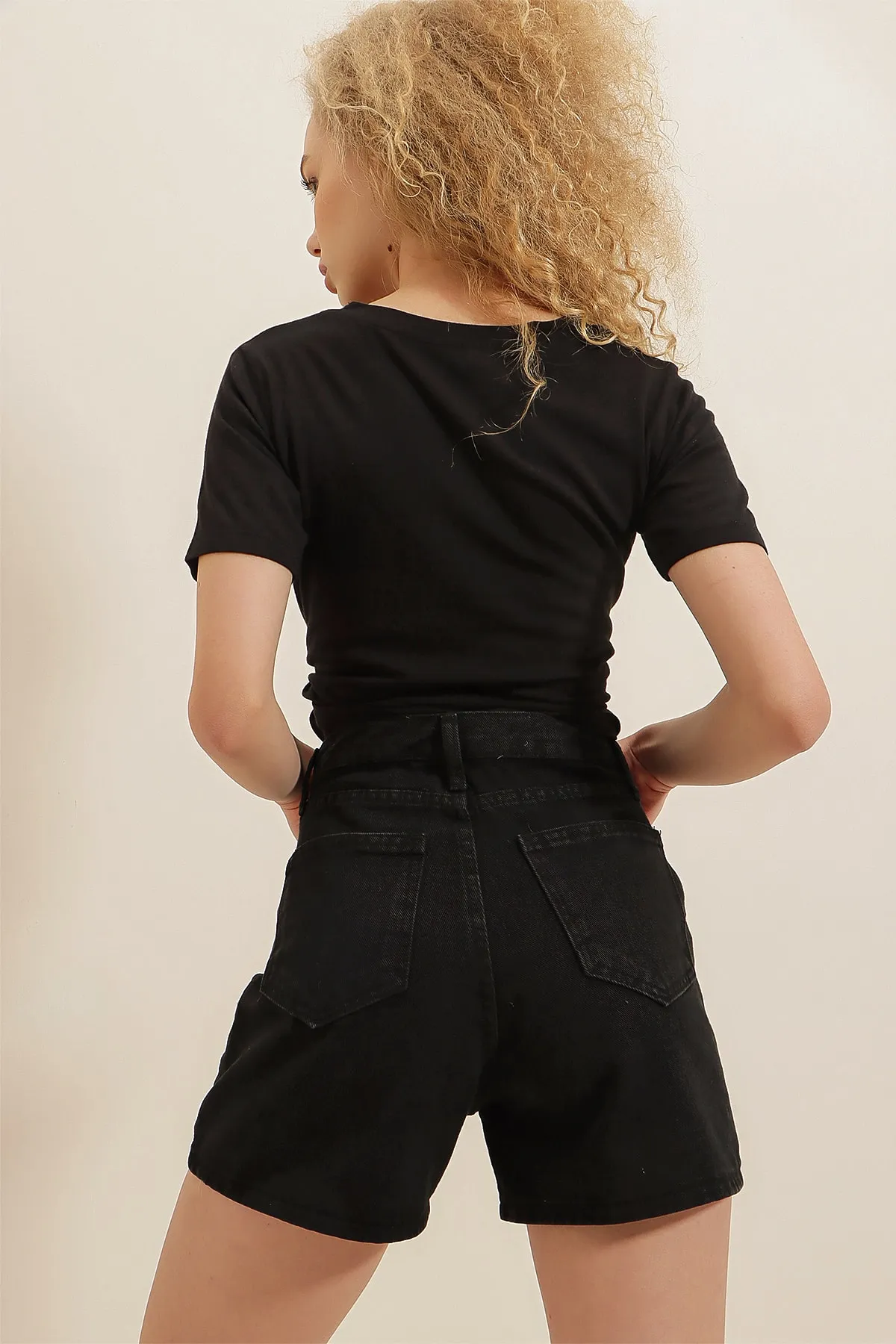 Trend Alaçatı Stili  Shorts - Schwarz - Hoher Bund