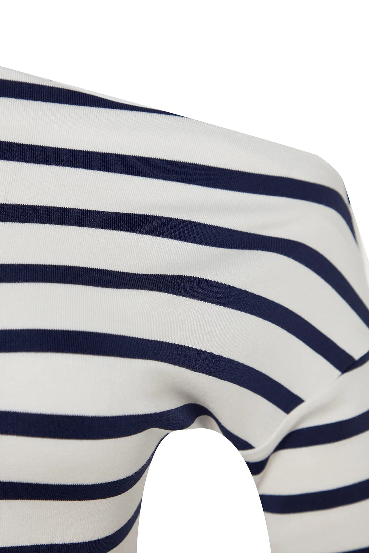 Trendyol Collection  Marineblaue gestreifte Strickbluse aus hochwertigem, weichem Stoff mit U-Boot-Ausschnitt TWOAW24BZ00227