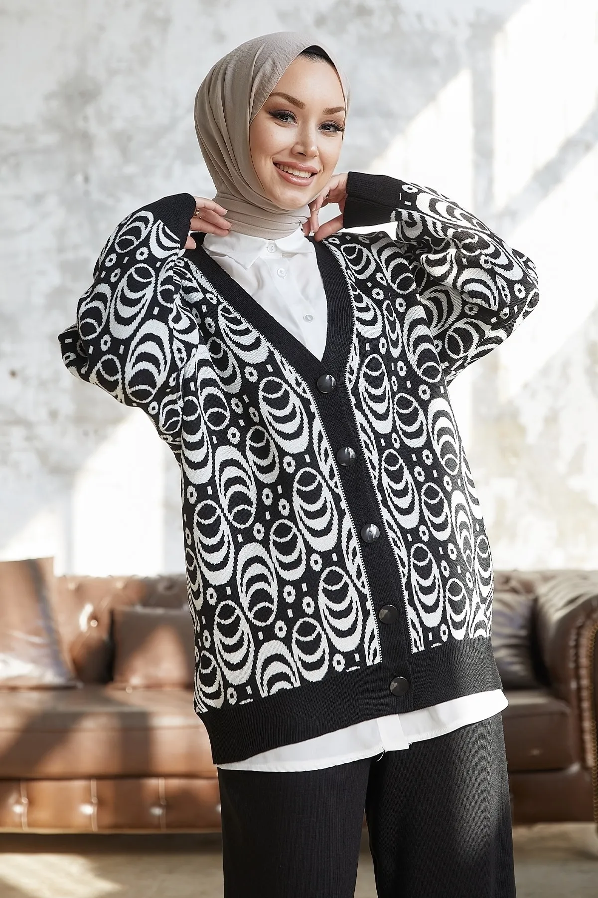 InStyle  Amira gemusterter Strick-Doppelanzug – Schwarz