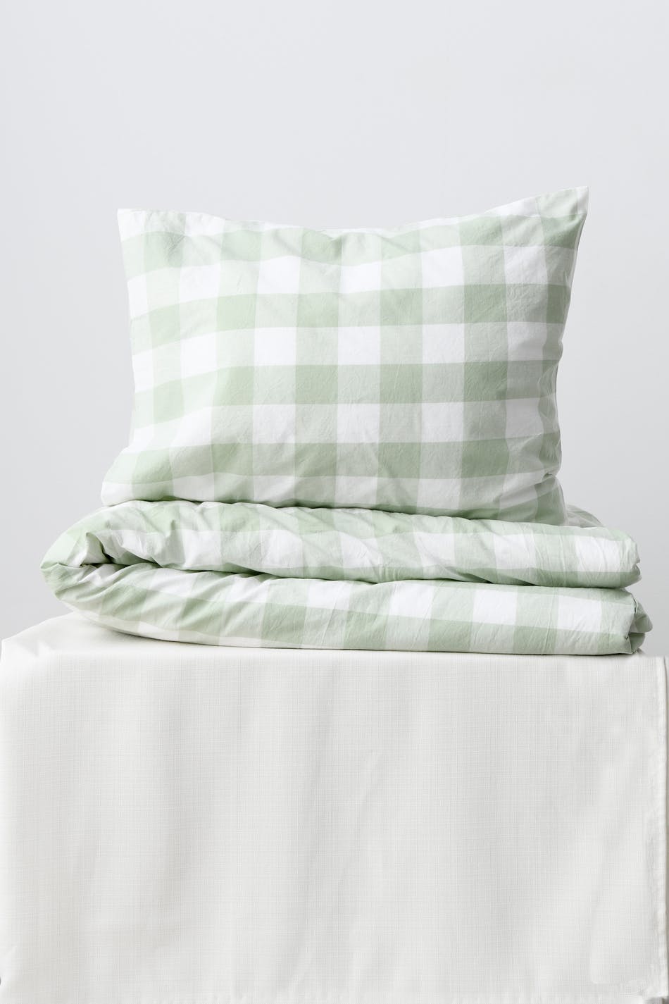 Double checked bed set
