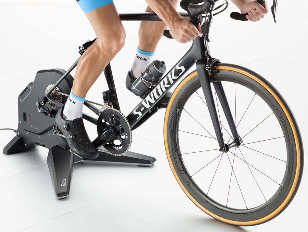 Garmin Tacx® Flux S Smart T2900S Heimtrainer PROMO Bundle kaufen | Bike-Discount