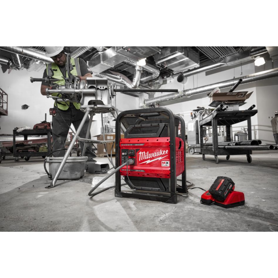 Milwaukee MX 4933493922 MXF PS-0 MX FUEL™ Netzteil