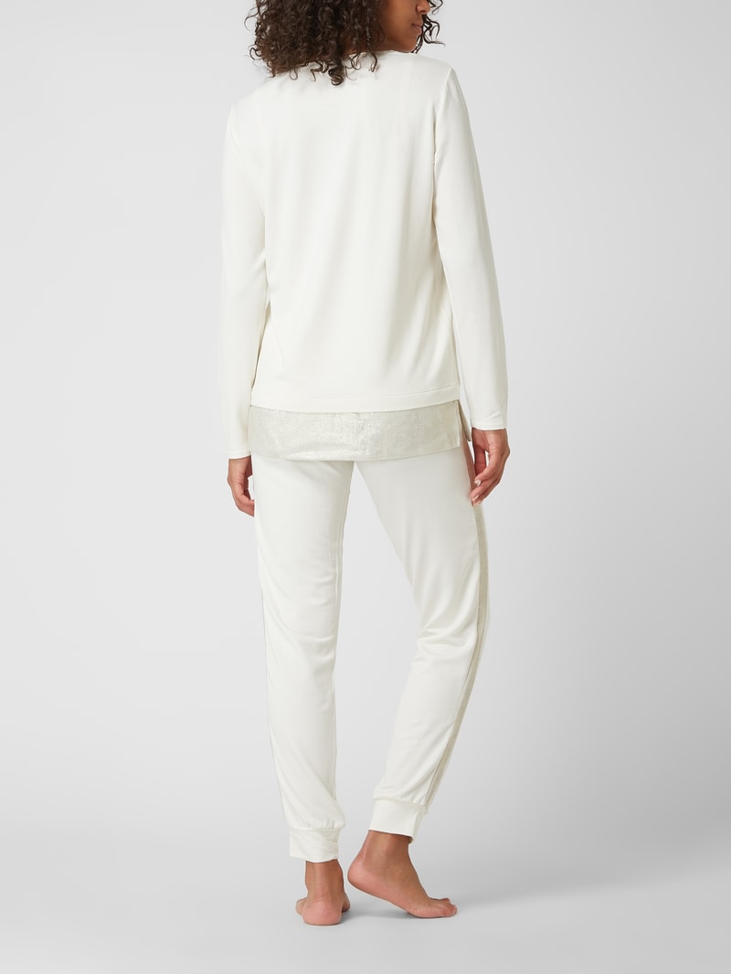 Pyjama mit Kontrastbesatz in offwhite