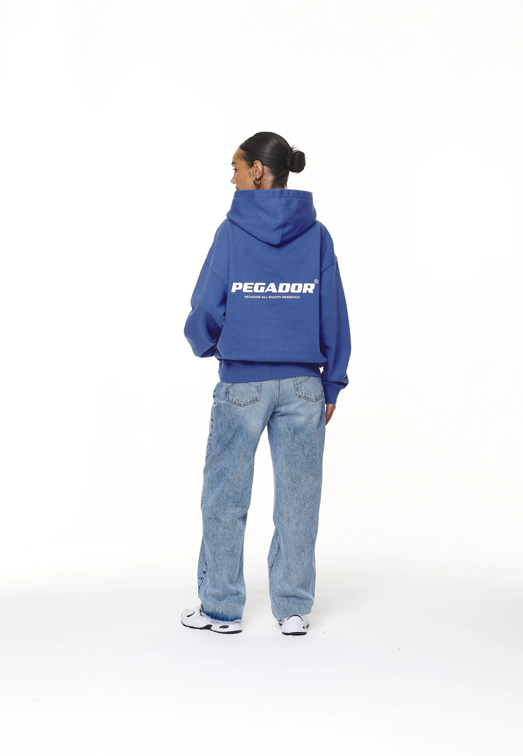 Sudadera con capucha y logo de Pegador CLARITA de gran tamaño