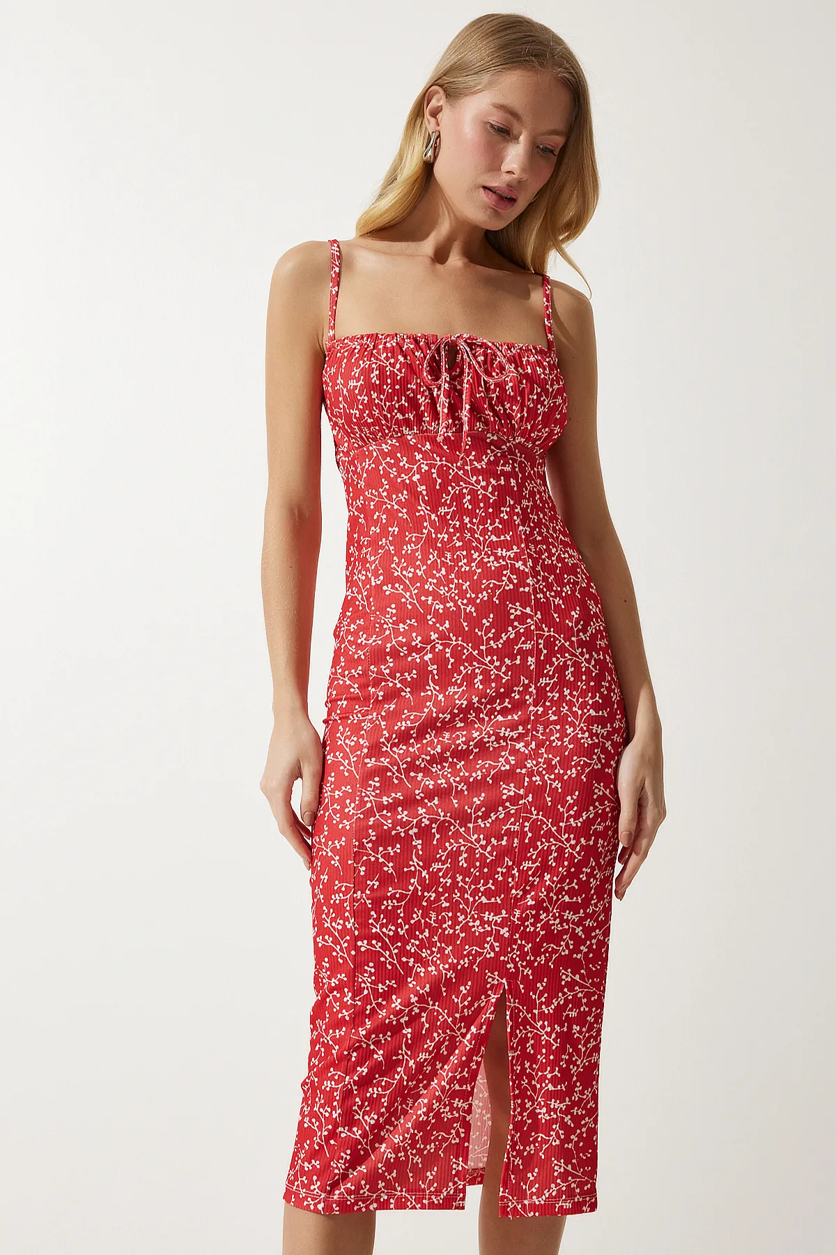 Happiness İstanbul  Damen-Sommerstrickkleid mit Schlitz in Rot und Weiß CI00029
