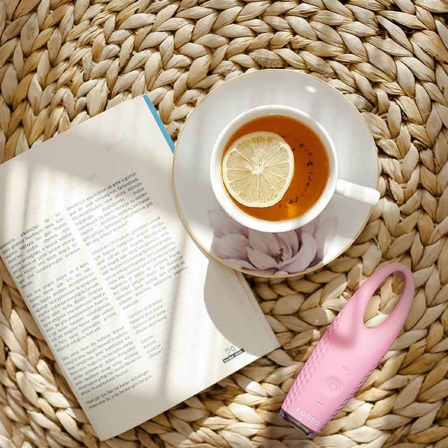 Foreo IRIS 2 Pearl Pink Massagegerät für die Augenpartie