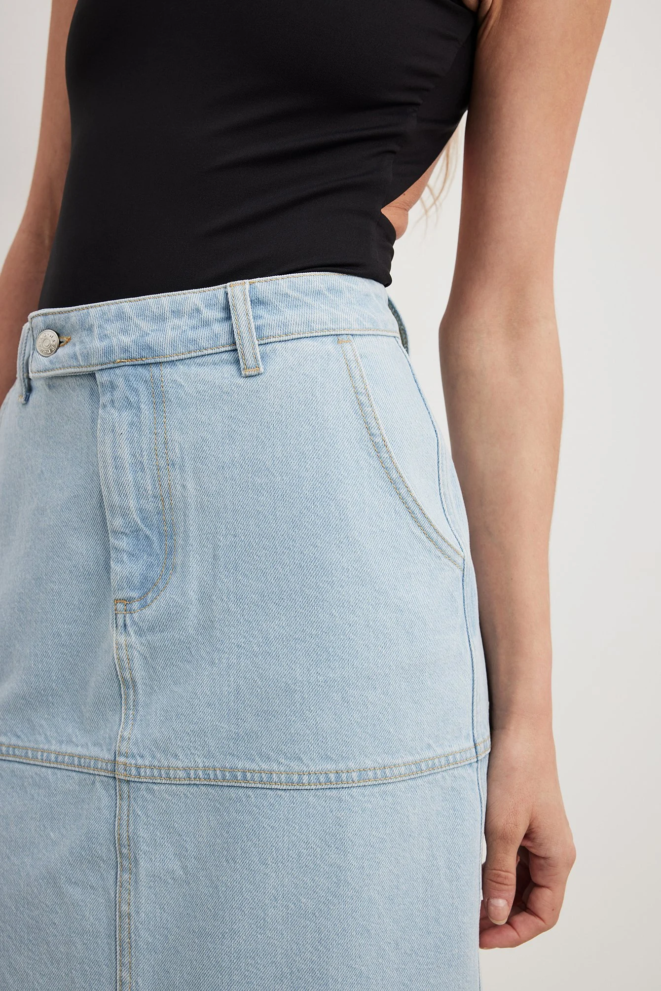 Maxirock aus Denim mit Schlitz