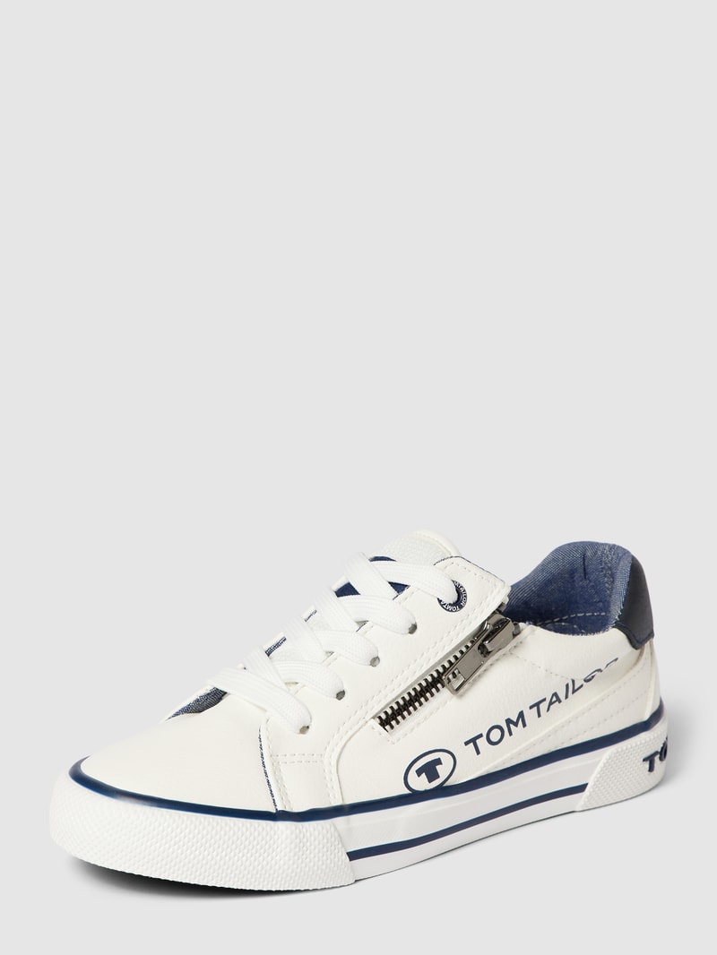 Sneaker mit Label-Details in weiß