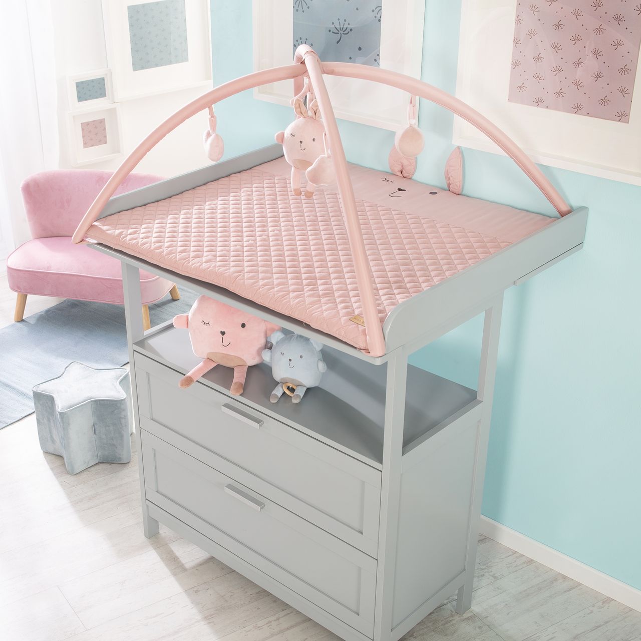 Roba Krabbeldecke 'roba style', mit Spielbogen mit 5 Elementen 'Lily', Wickelauflage, 85x75cm, rosa