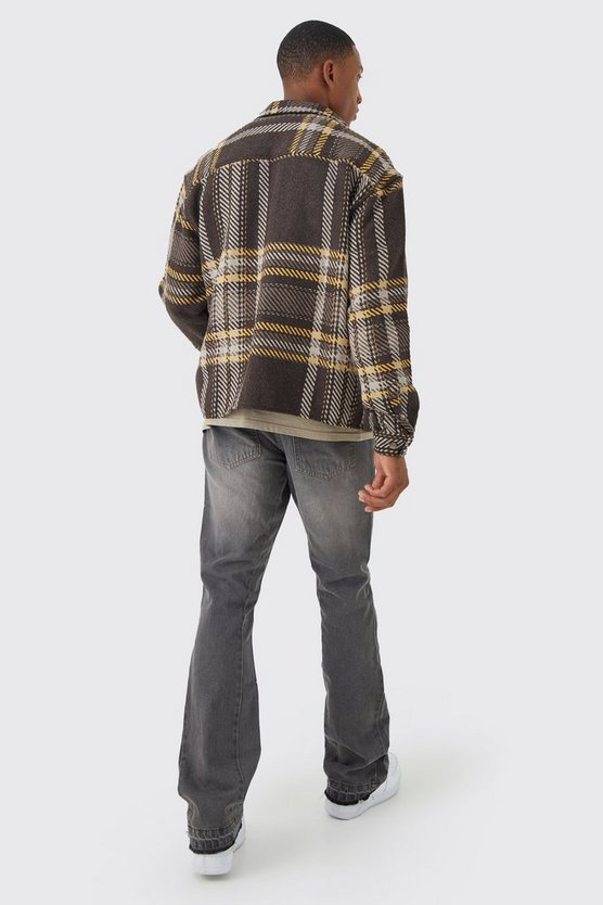 Zerrissene Slim-Fit Jeans mit Applikation