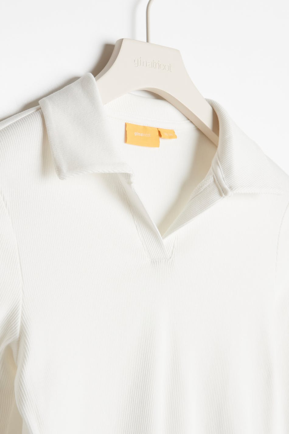 Y long sleeve v-neck top