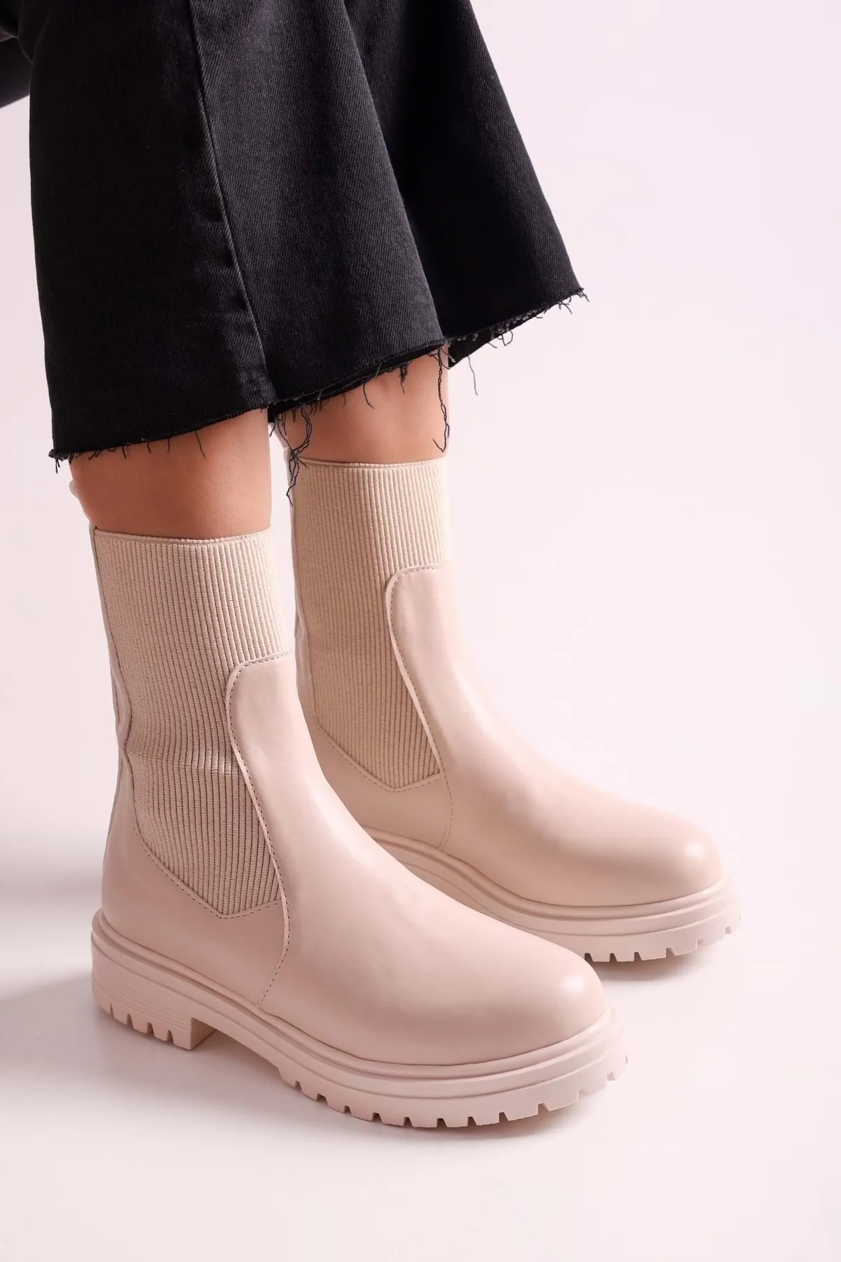 Shoeberry  Damen Neira Beige Skin Stiefel Beige Skin