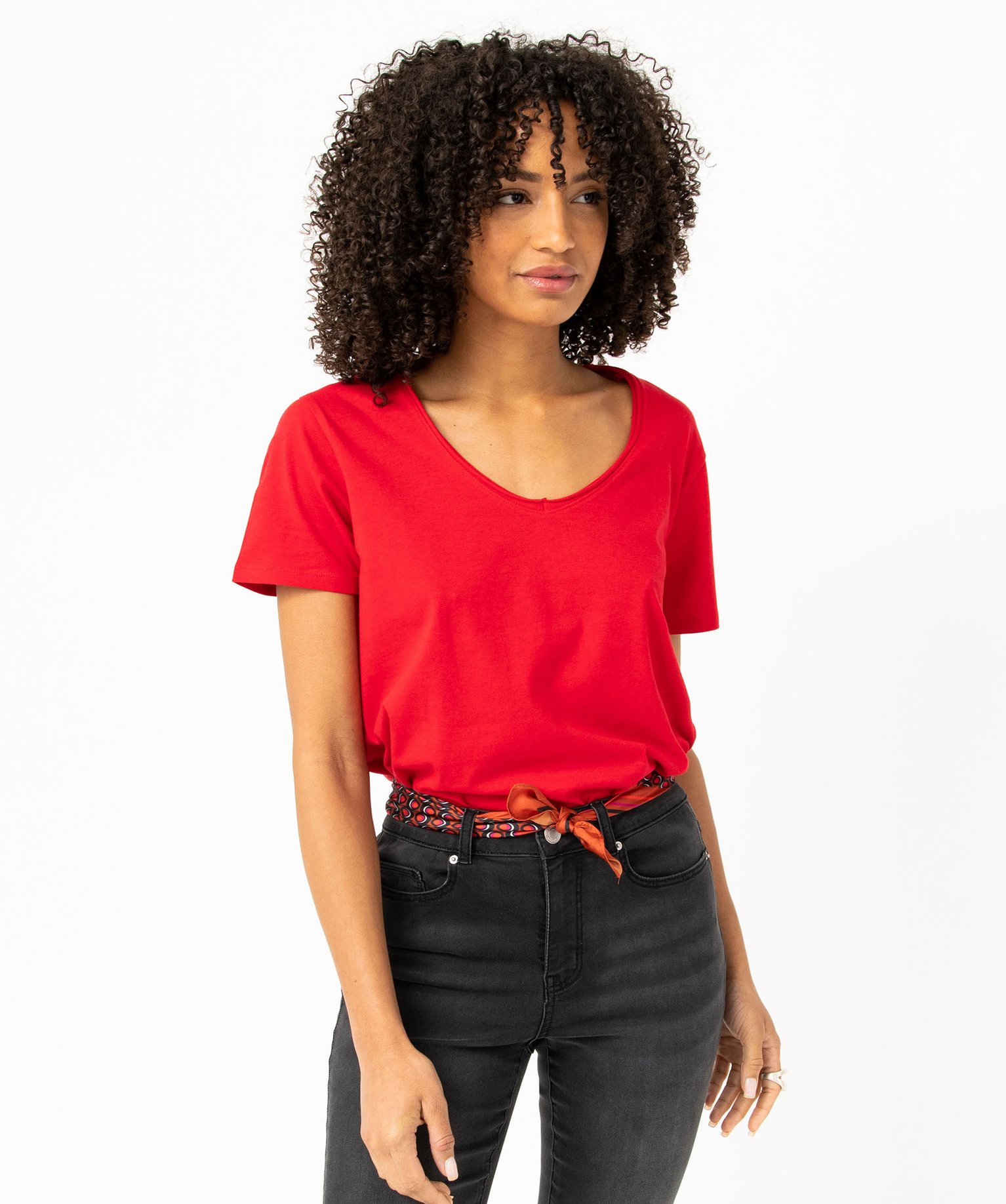 Tee-shirt femme à manches courtes avec col V roulotté rouge | GEMO