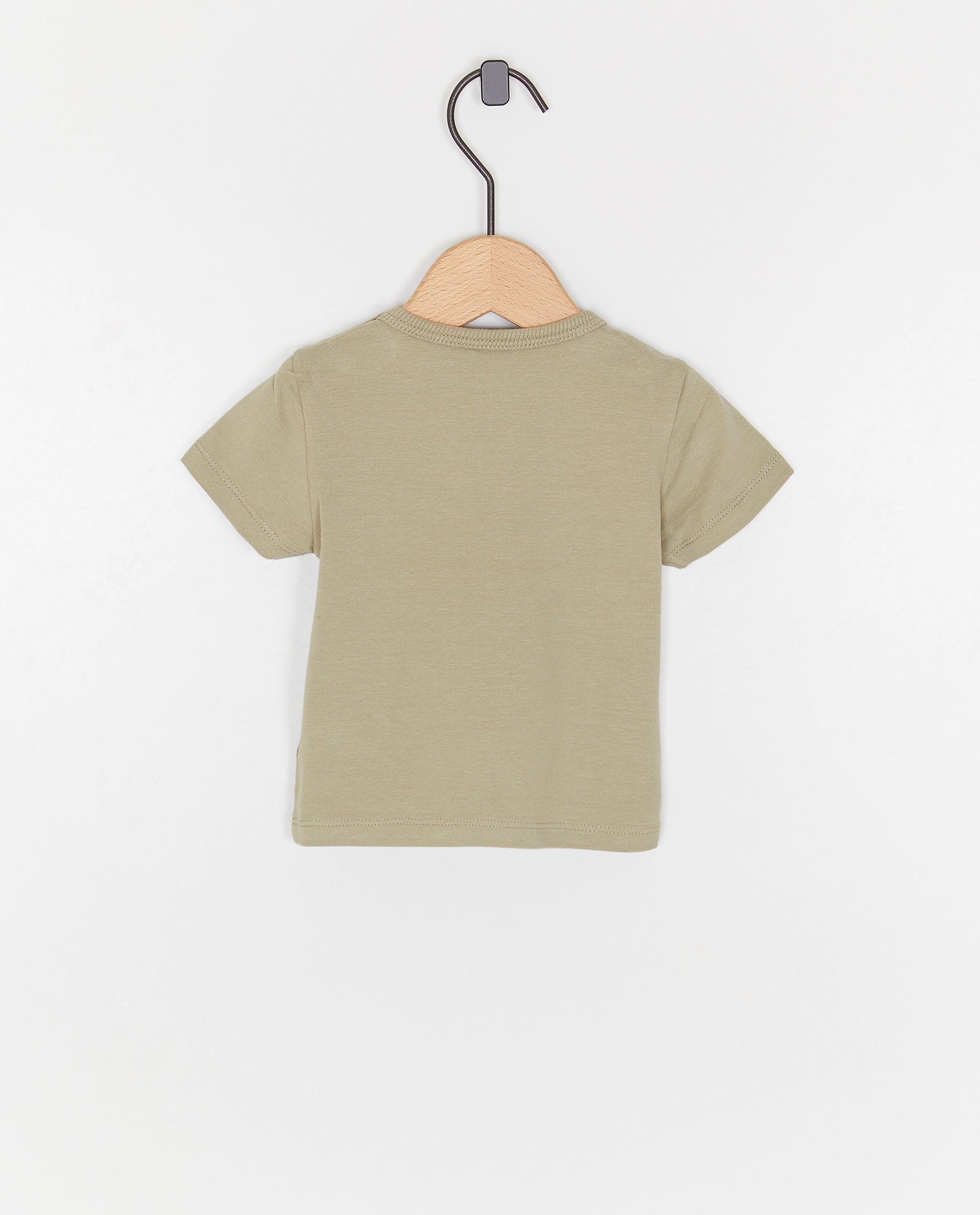 Tricou nou-născut 50-68 cu inscripție verde deschis