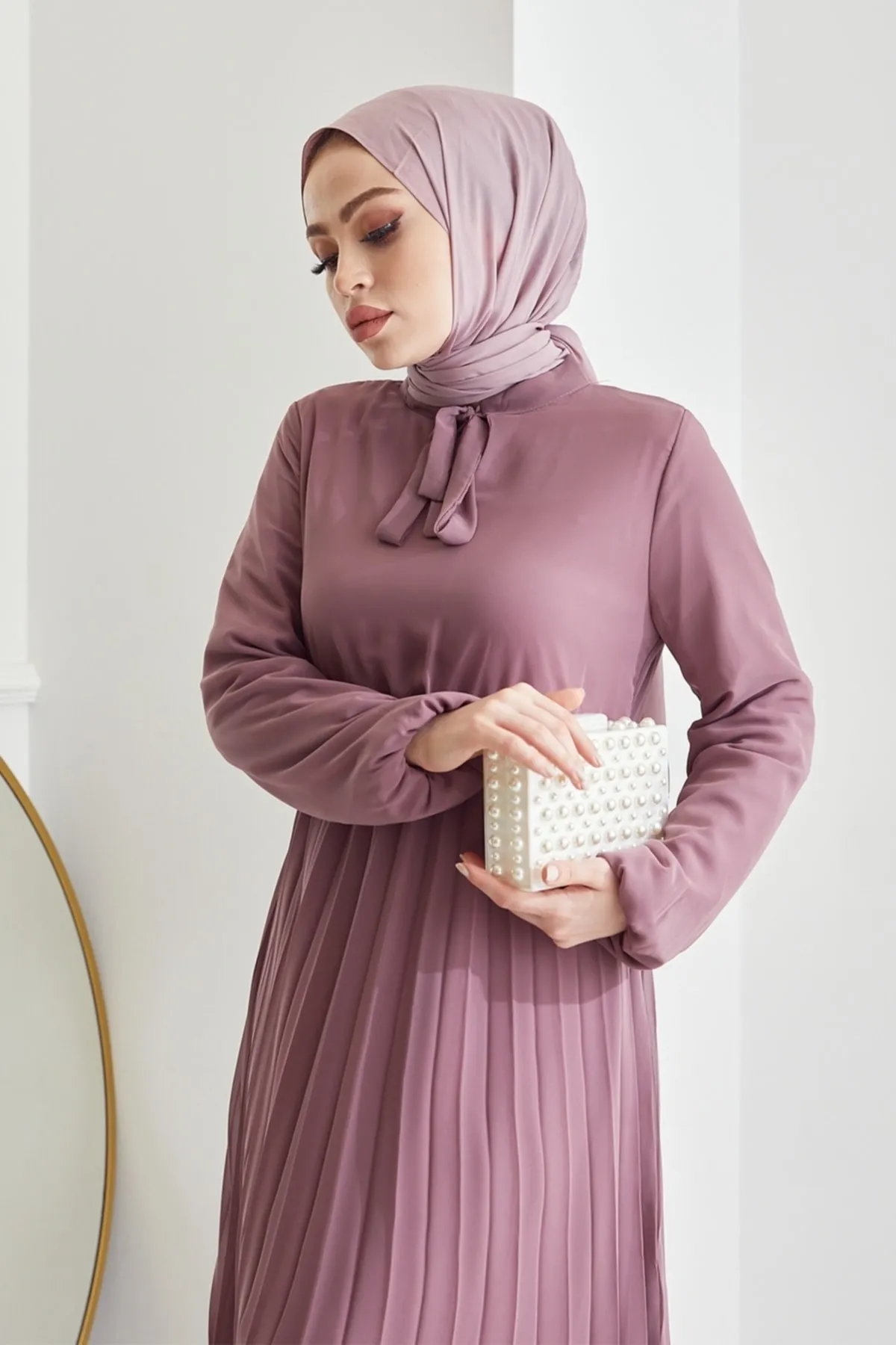 InStyle  Plissiertes Limelda-Chiffon-Hijab-Kleid – Staubige Rose
