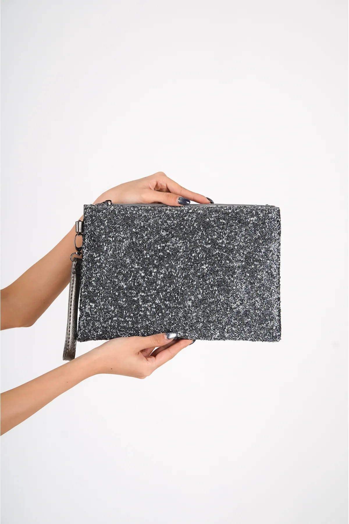 Capone Outfitters  Capone Beaded Paris 220 Platinum Damen-Clutch