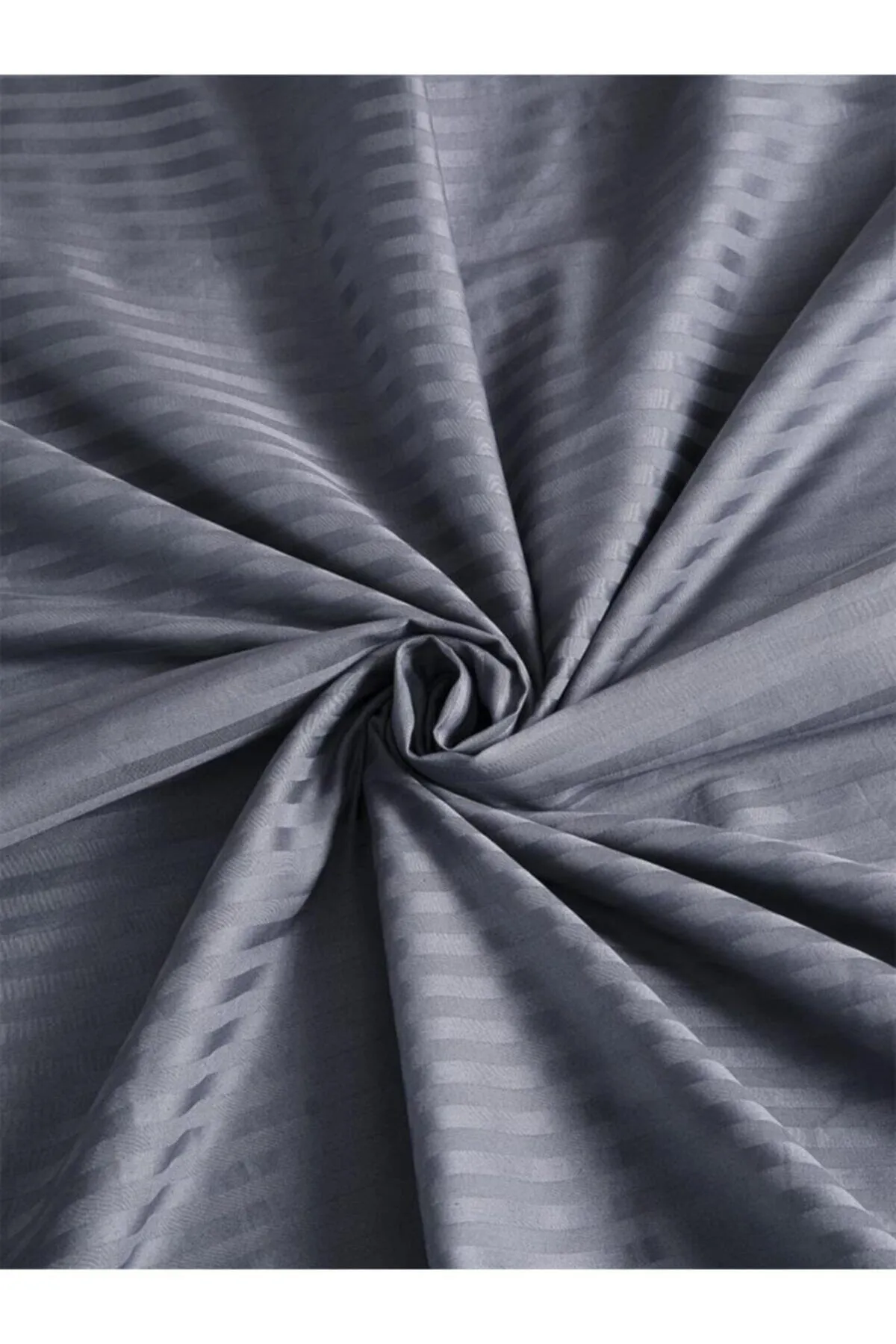 Karna Home  Gestreiftes Doppel-Spannbettlaken aus Baumwollsatin, 180 x 200 cm