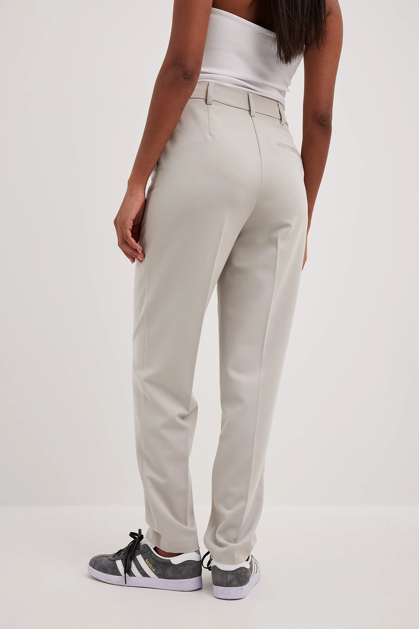 Gerade cropped Anzughose mit hoher Taille
