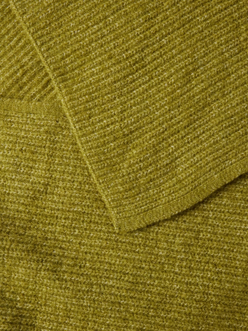 Schal in unifarbenem Design in grün