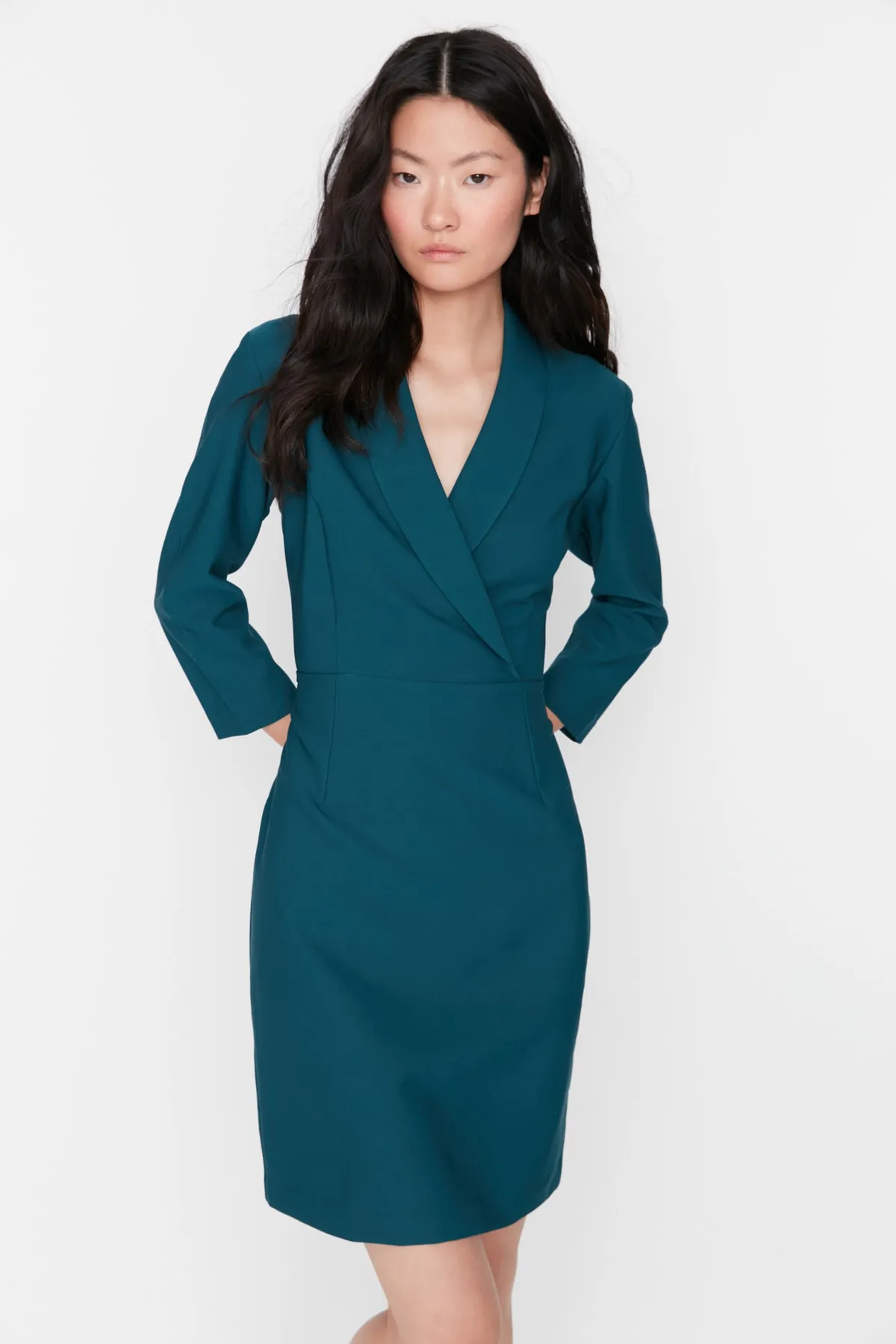 Trendyol Collection  Petrolblaues Mini-Webkleid in A-Linie mit Jackenkragen TWOAW23EL00384