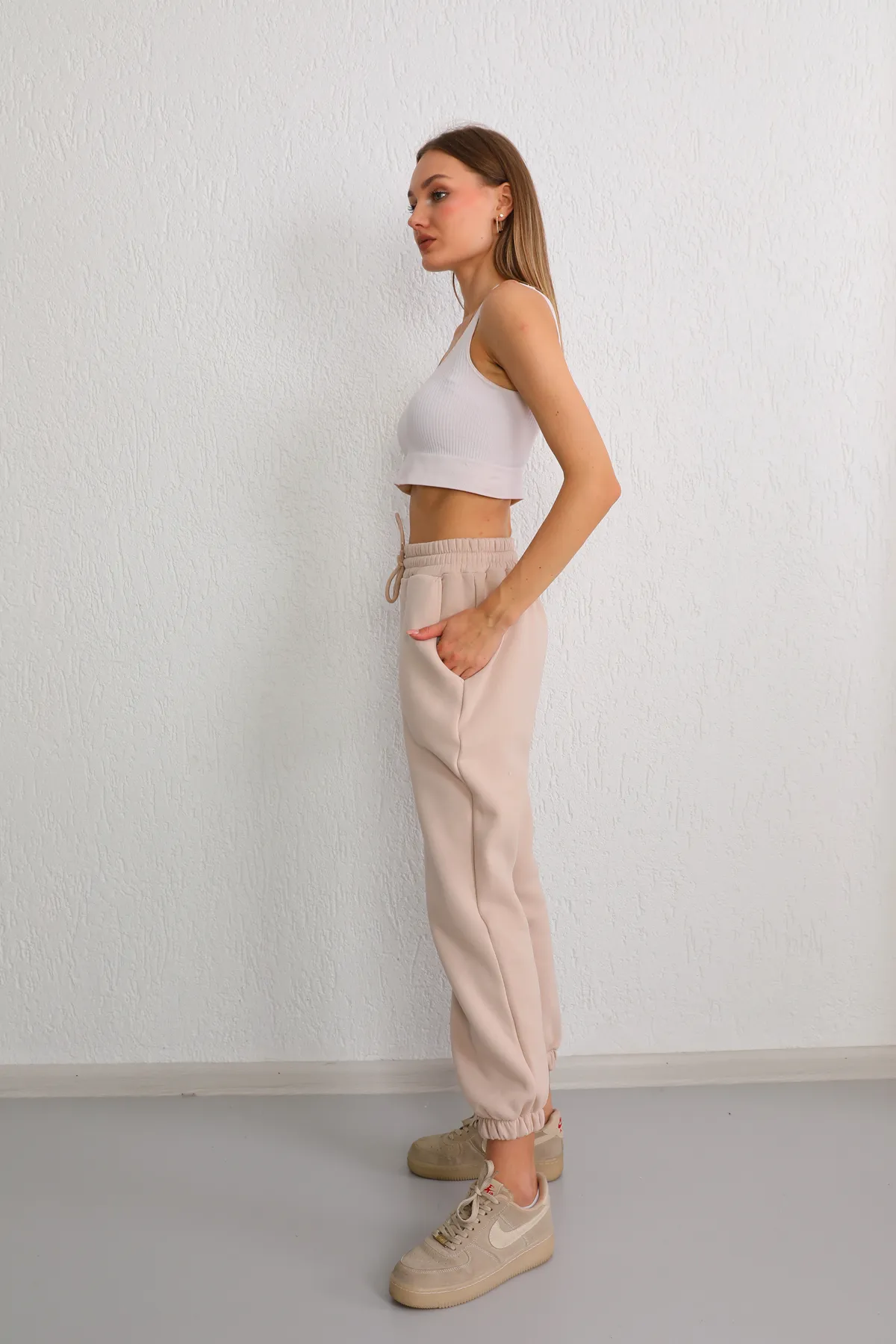 BİKELİFE  Beige Jogginghose aus Lycra mit hoher Taille