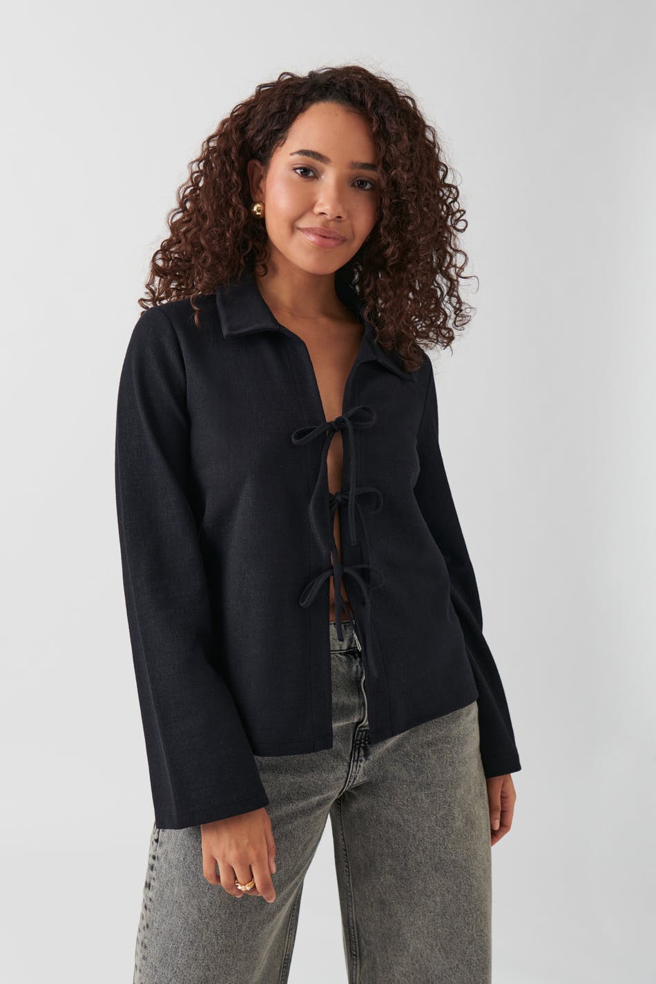 Tie top