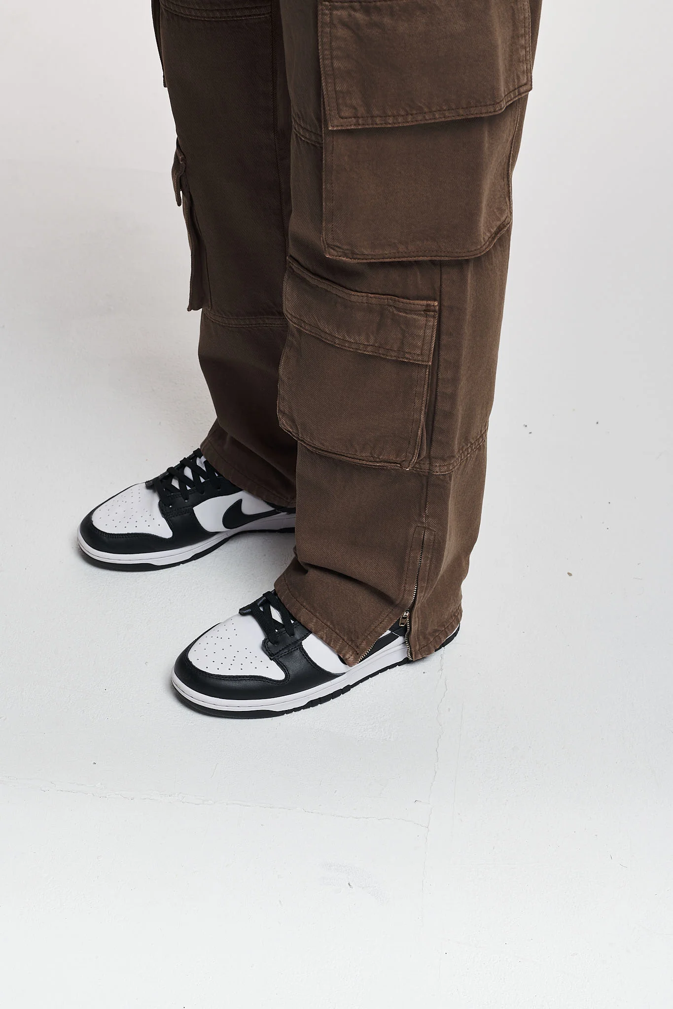 2Y Studios NEO ANKLE ZIP PANTS - Vaqueros holgados