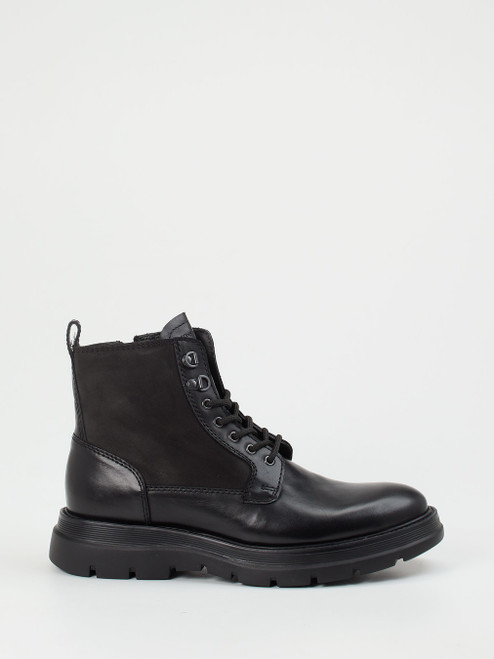 Boots-47010090699 Konstantin Starke