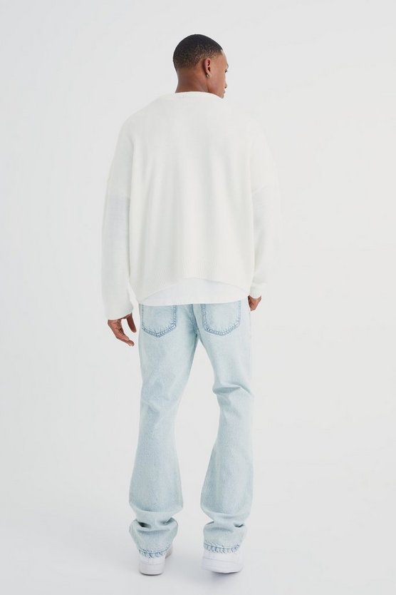 Slim-Fit Schlagjeans mit Rissen