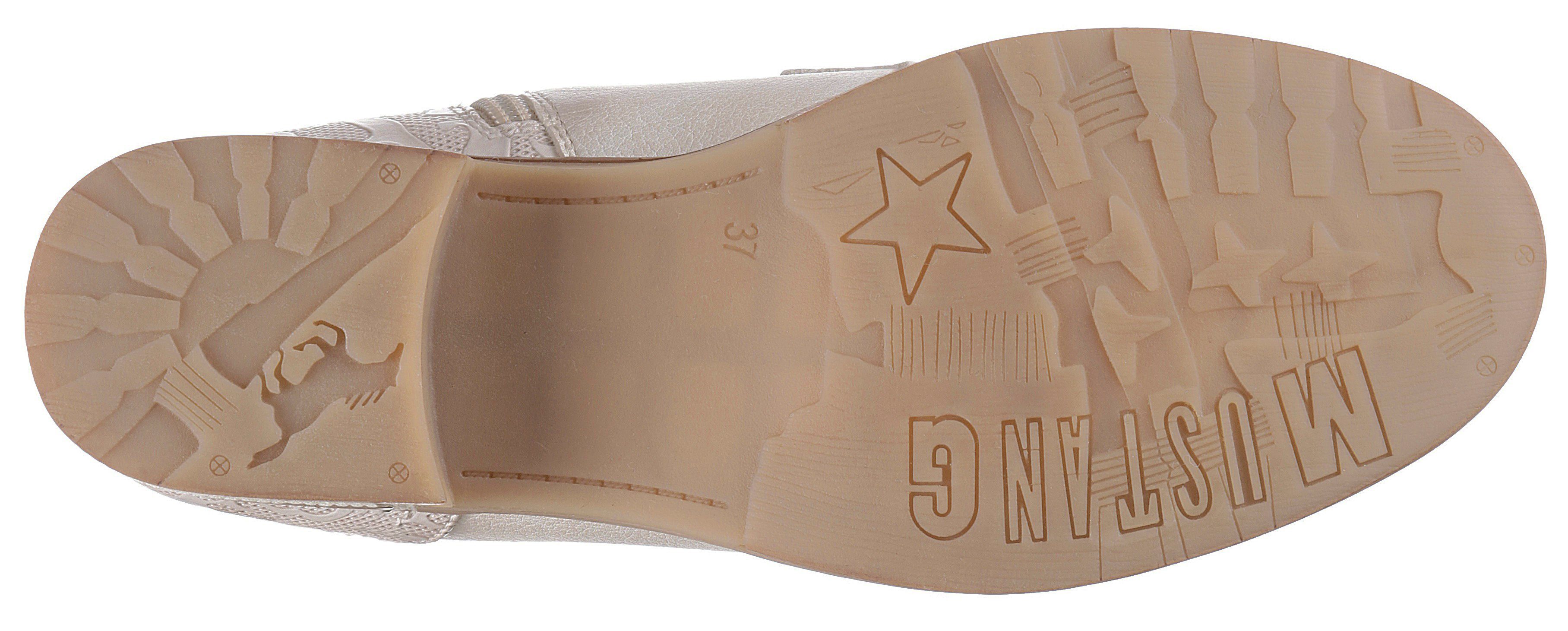 Mustang Shoes Schnürstiefelette mit schaftumspielender Schnürung