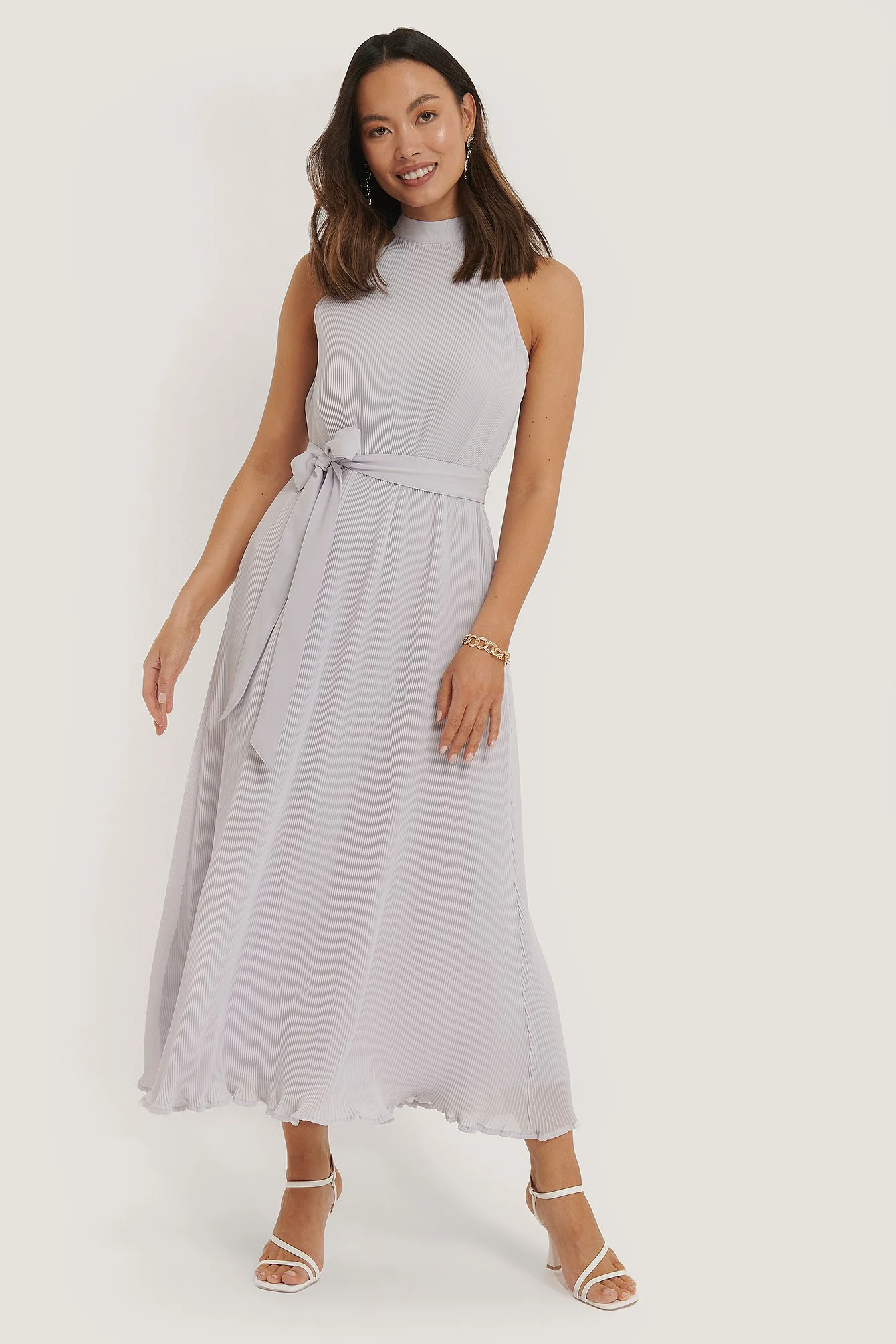 Faltenkleid Mit Neckholder