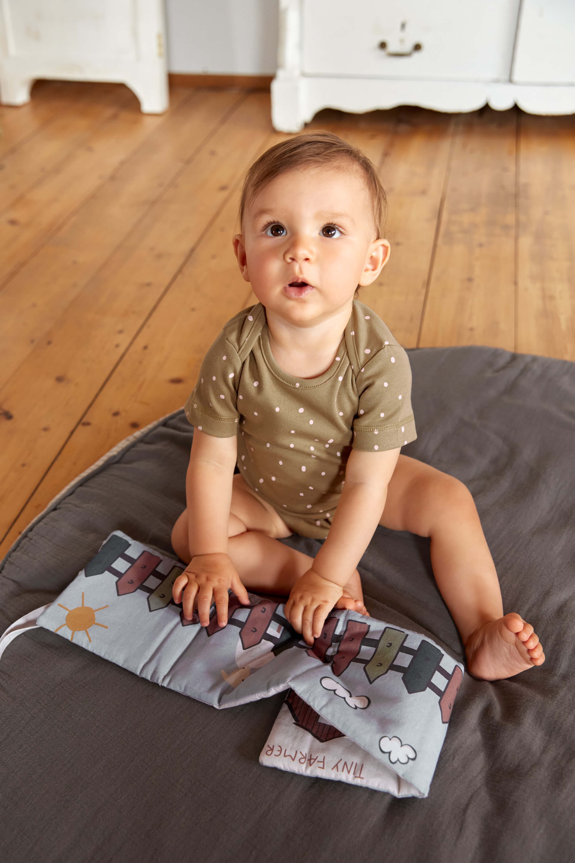 Stoffbuch Baby - Activity Soft Toy Book, Tiny Farmer