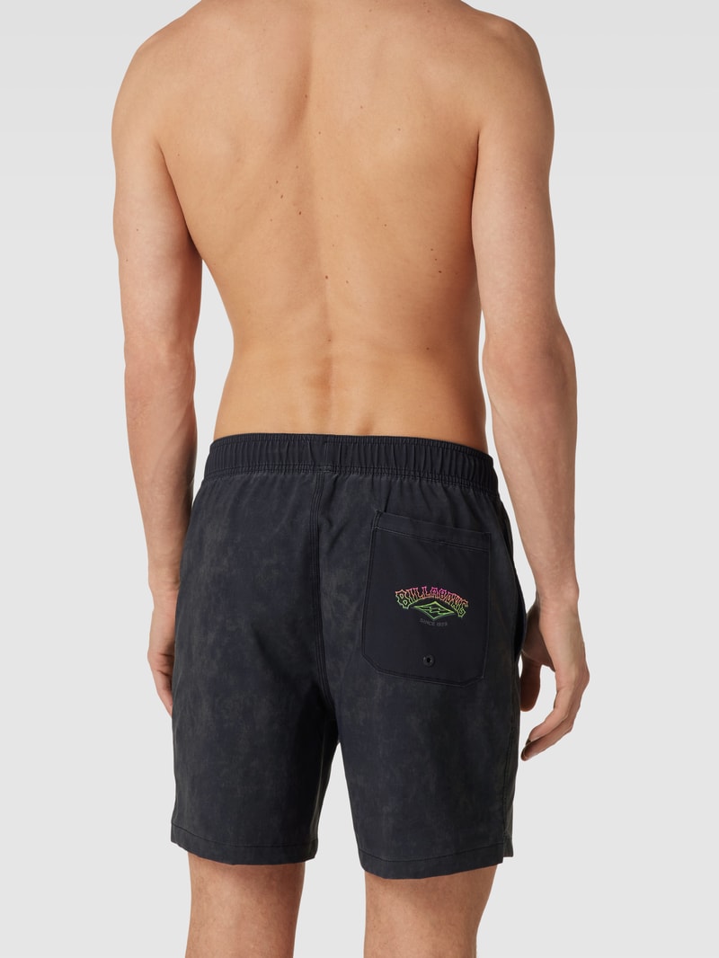 Badehose mit Allover-Muster Modell 'RIOT' in schwarz