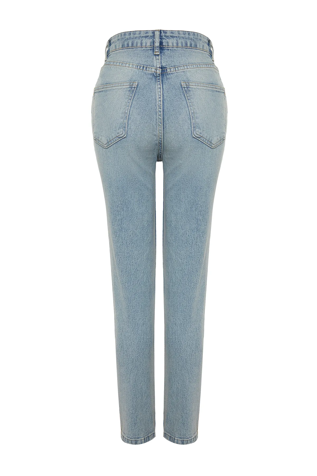 Trendyol Collection  Hellblaue Slim Mom-Jeans mit hoher Taille TWOSS24JE00039