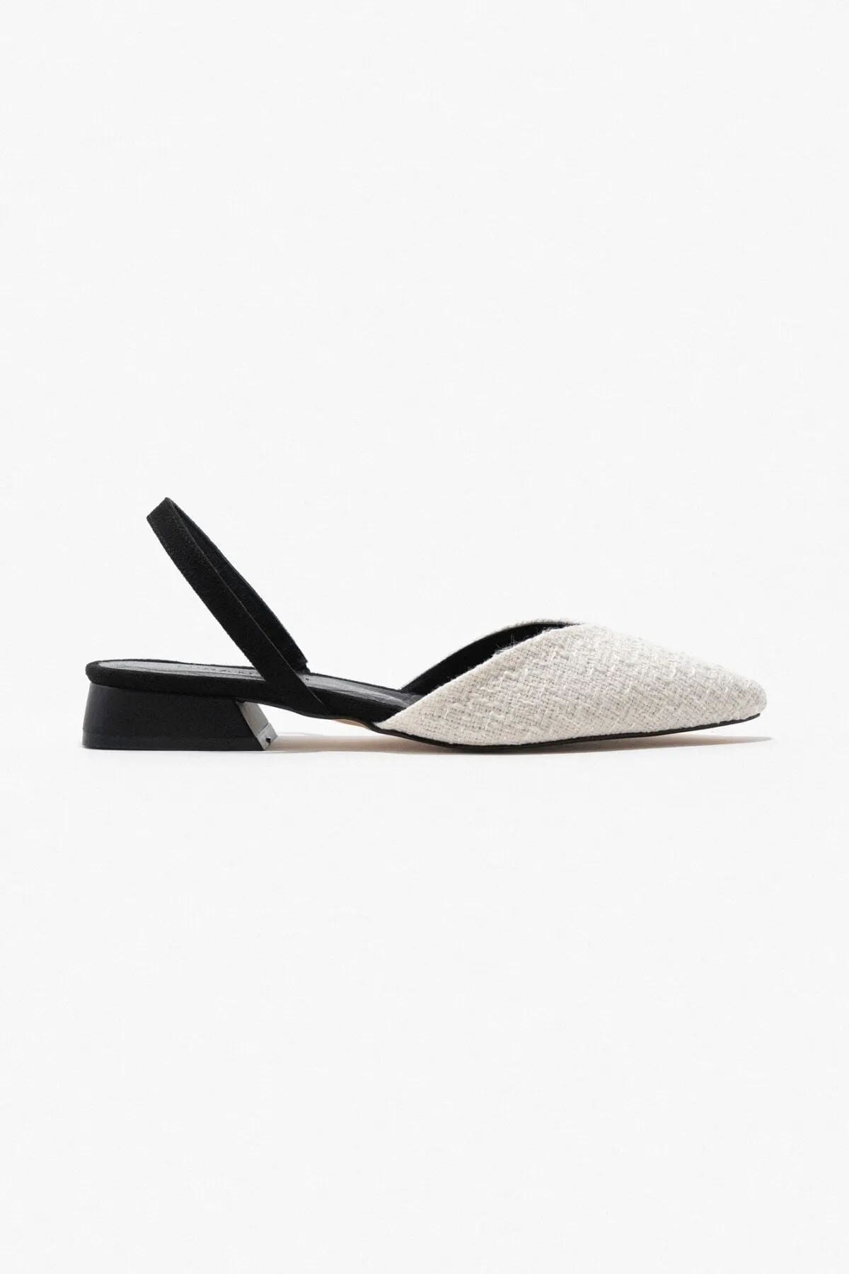 NİŞANTAŞI SHOES  Lorenzo Weißer Kelim-Ballerina für Damen mit spitzer Zehenpartie und elastischem Rücken