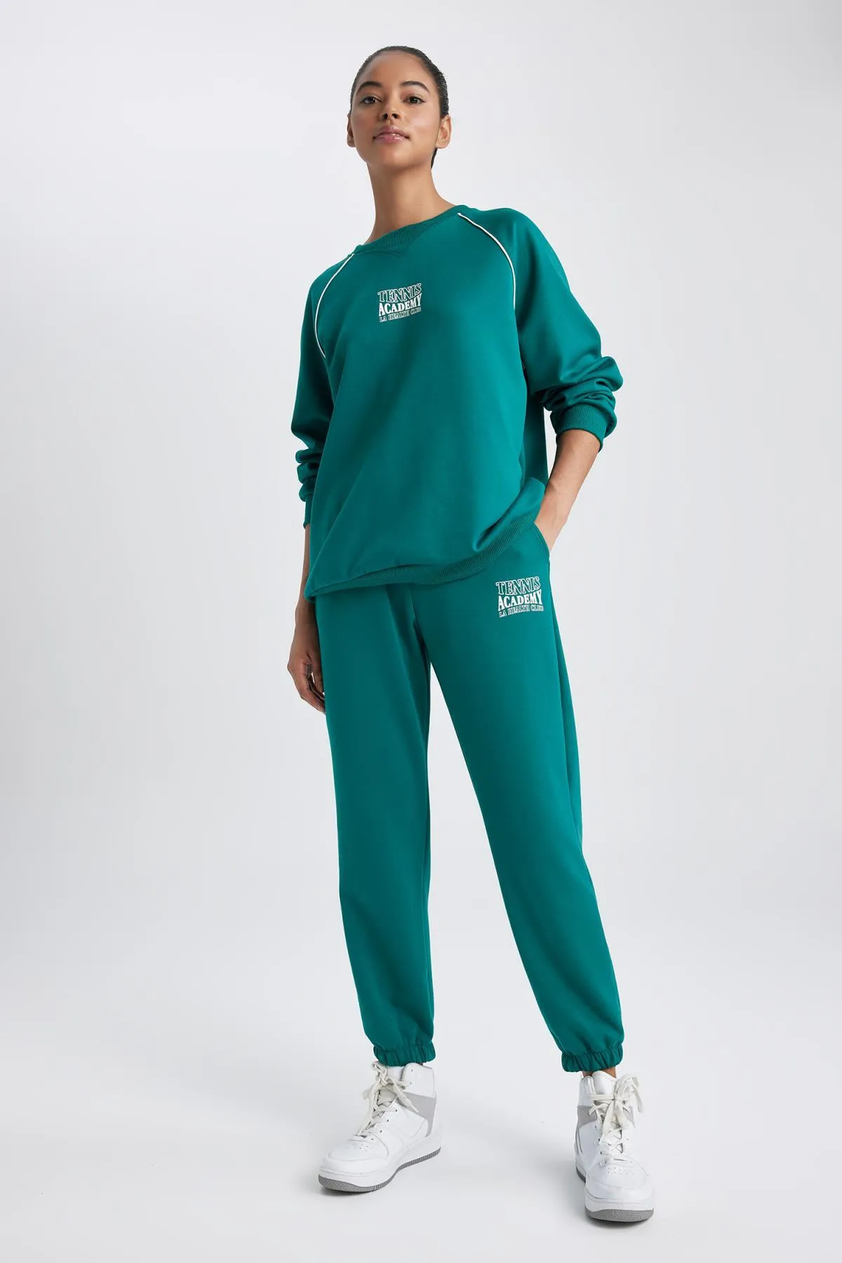 DeFacto  Passform: Standard-Fit-Jogger-Hose aus knöchellangem Skuba-Tauchstoff