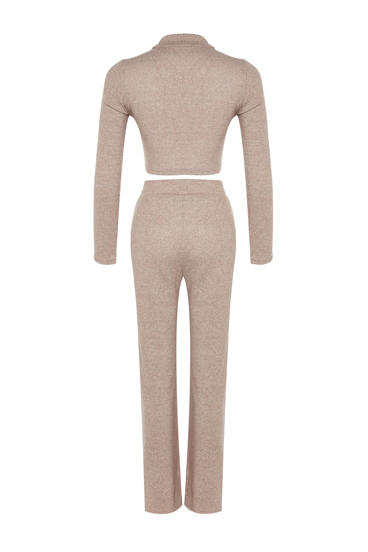 Trendyol Collection  Beiges Set aus weichem Crop-Top und weitem Bein mit Stehkragen und gestricktem Unterteil und Oberteil mit weitem Bein TWOAW24AU00077