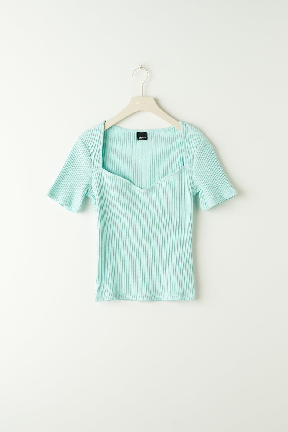 Gia top