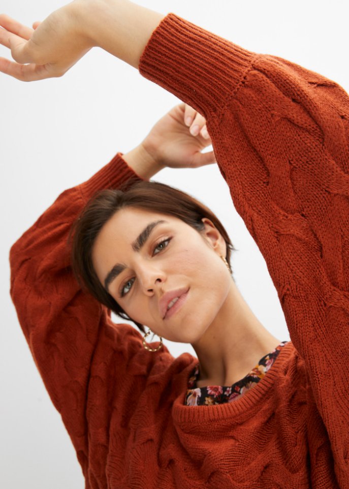 Pullover mit Zopfmuster
